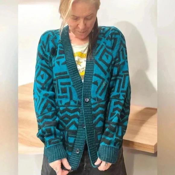 True Vintage 80’s Southwest Aztec Design button Cardigan oversized Small/medium - Picture 3 of 14
